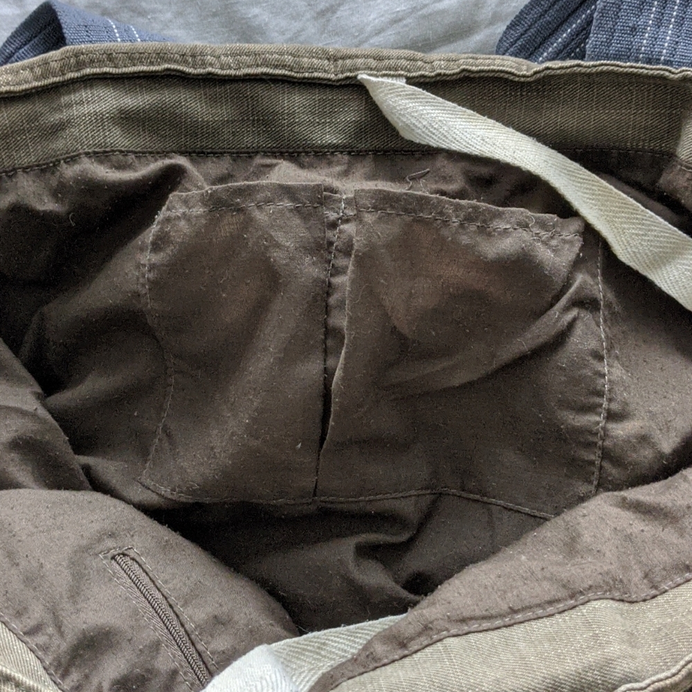 American Eagle weekender tote - Picture 4 of 4